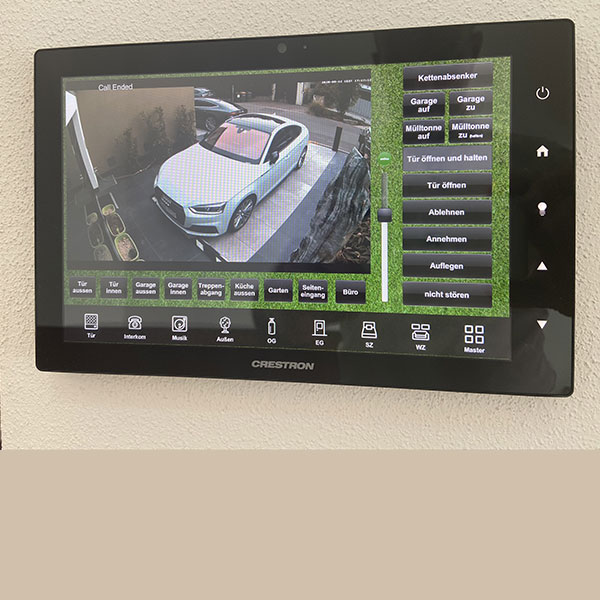 Crestron Touchscreen Villa